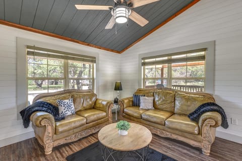 Pet-Friendly Texas Home with Furnished Patio and Grill House in Possum Kingdom Lake