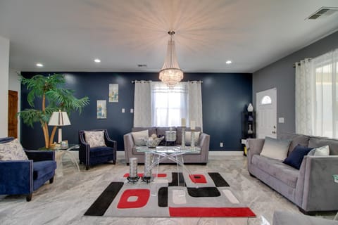 3 Mi to Rio Grande Albuquerque Home with Balcony House in Rio Rancho