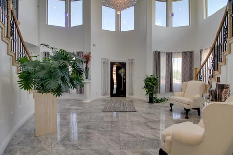 3 Mi to Rio Grande Albuquerque Home with Balcony House in Rio Rancho