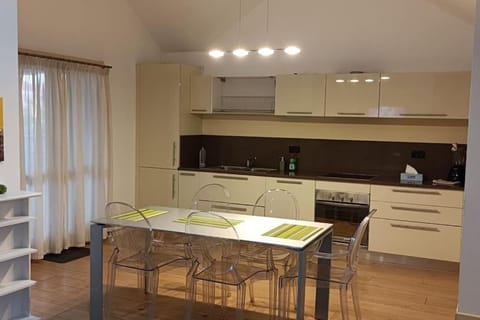 Central Terrace Escape with Jacuzzi Apartment in Timisoara