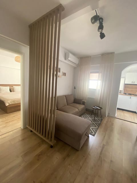 Bed, Living room
