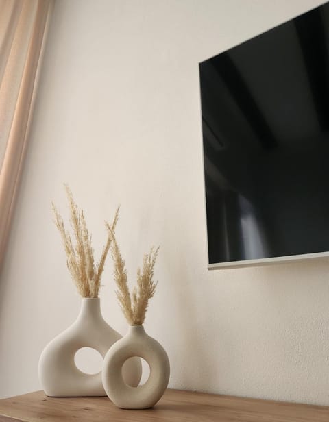 Communal lounge/ TV room, TV and multimedia, Evening entertainment