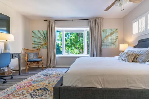 La Jolla Village's Premier Haven House in La Jolla