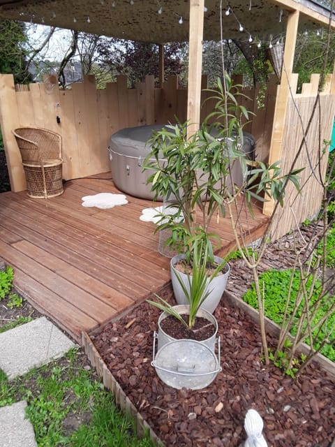 Patio, Garden