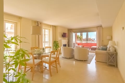 TV and multimedia, Living room, Other, Dining area, Sea view
