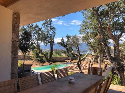 Villa de standing et vue mer Porto Vecchio Villa in Porto-Vecchio