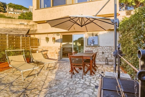 Riders Mansion Villa in Finale Ligure