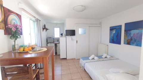 TV and multimedia, Photo of the whole room