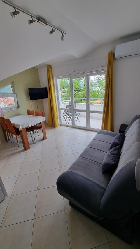 Apartment Bicky Apartment in Kotor Municipality