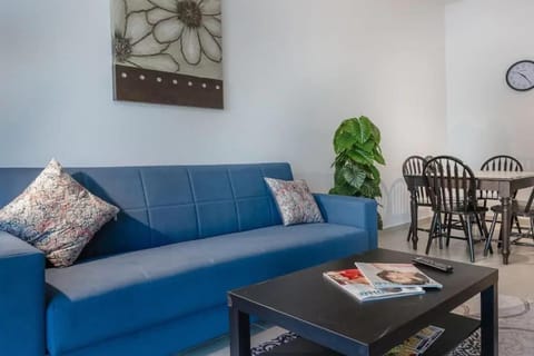 HUGE 2 Bedroom Apartment Beach Front (City View) Apartment in Abu Dhabi