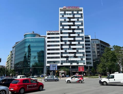 Property building, Neighbourhood, Location
