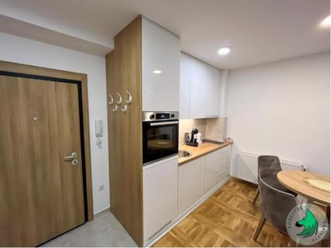 Kitchen or kitchenette, Dining area, pet friendly