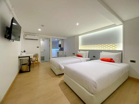 Bed, Photo of the whole room