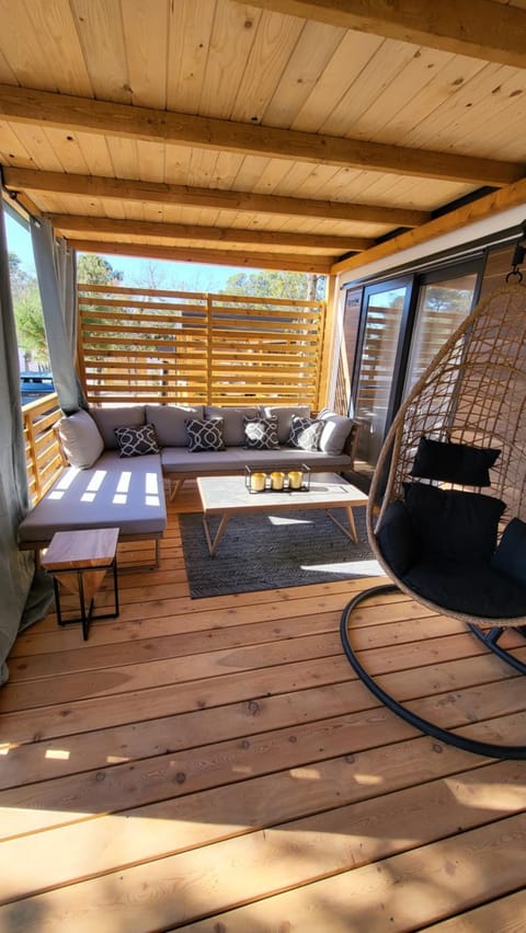 Submariner Biograd - Camping Apartment in Biograd na Moru