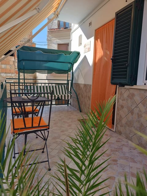 Patio, Balcony/Terrace