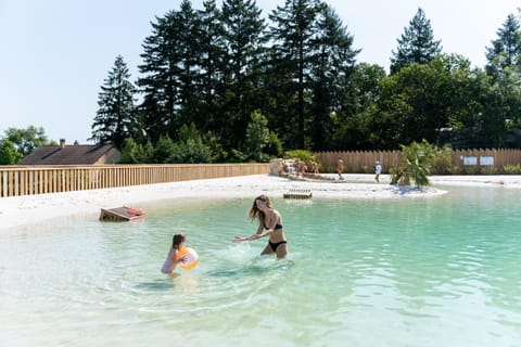 Business facilities, Beach, Pool view, Area and facilities, Swimming pool, Swimming pool