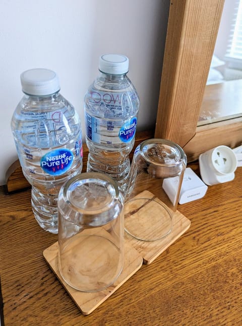 Cosy guest room in a family home with private bathroom and free parking Vacation rental in Edinburgh