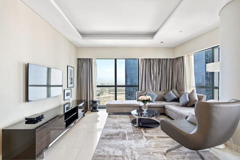TV and multimedia, Living room, Evening entertainment