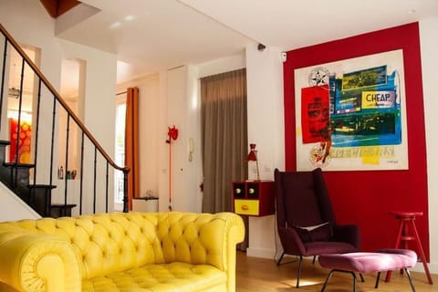 Jolie maison de ville à 5 minutes de Paris pour 5 voyageurs parking inclus Villa in Levallois-Perret