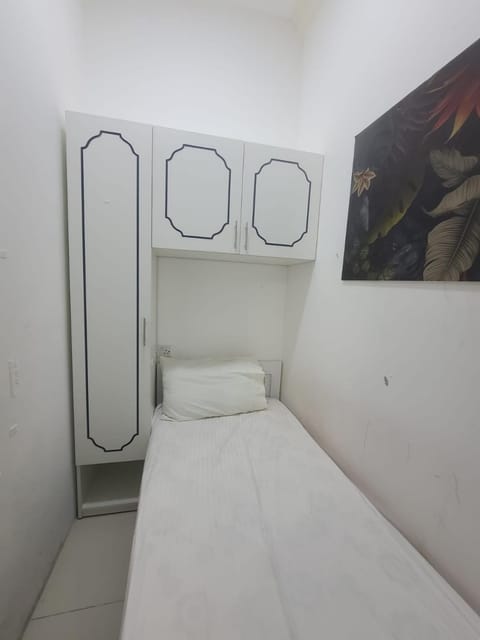 Cute Rooms and Small Partitions for Girls in Dubai- Female guests only فتيات فقط Apartment in Dubai