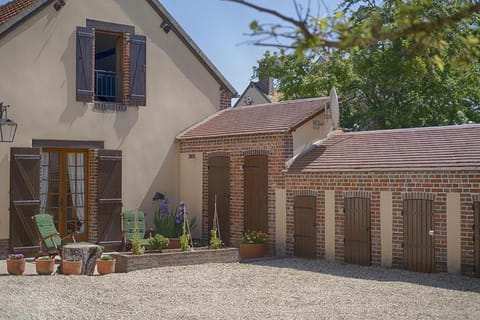 Le Logis Du Regisseur Gite House in Bourgogne-Franche-Comté