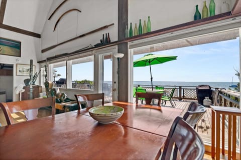 Beachfront on Commercial St Dog Friendly House in Provincetown