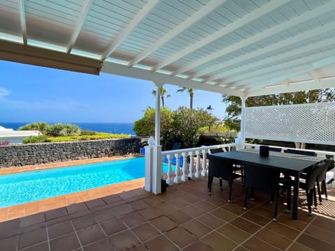 Balcony/Terrace, Swimming pool