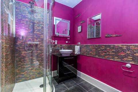 Fern Hse Grassington; central yet quiet & parking House in Grassington