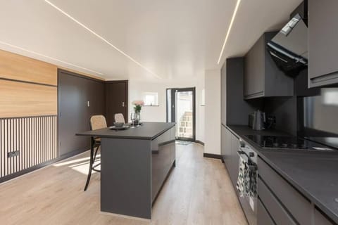 ArtBnB Apartment Apartment in Blackpool