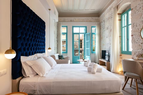 Bed, TV and multimedia, Photo of the whole room, Seating area, Bedroom, towels