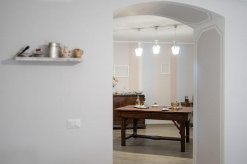 Dining area, Breakfast