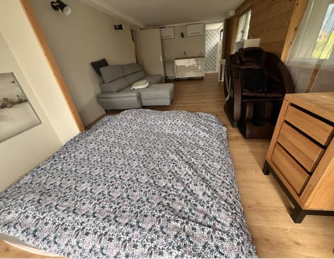 Quiet Studio in a House in Sevrier Annecy Lake very close to the lake Bed and Breakfast in Sévrier