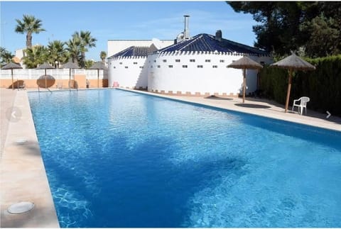 Swimming pool, Swimming pool
