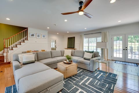 Newnan Vacation Rental with Pool and Pickleball Court! House in Georgia