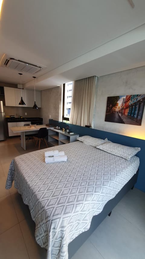 Bed, Kitchen or kitchenette, Living room, Photo of the whole room, Seating area, Bedroom