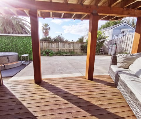 Patio, Seating area