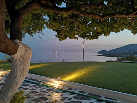 Day, Natural landscape, Garden, Garden view, Sea view