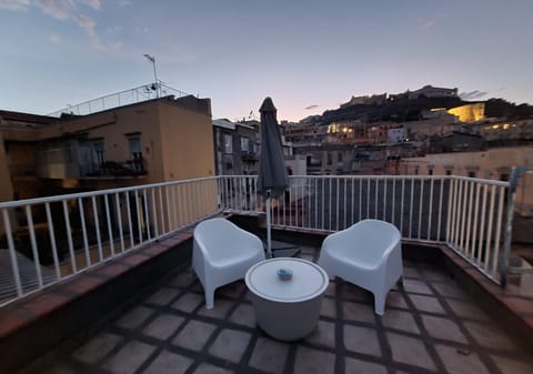 View (from property/room), Balcony/Terrace, City view