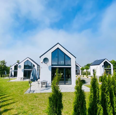 Property building, Natural landscape, Garden, Garden view