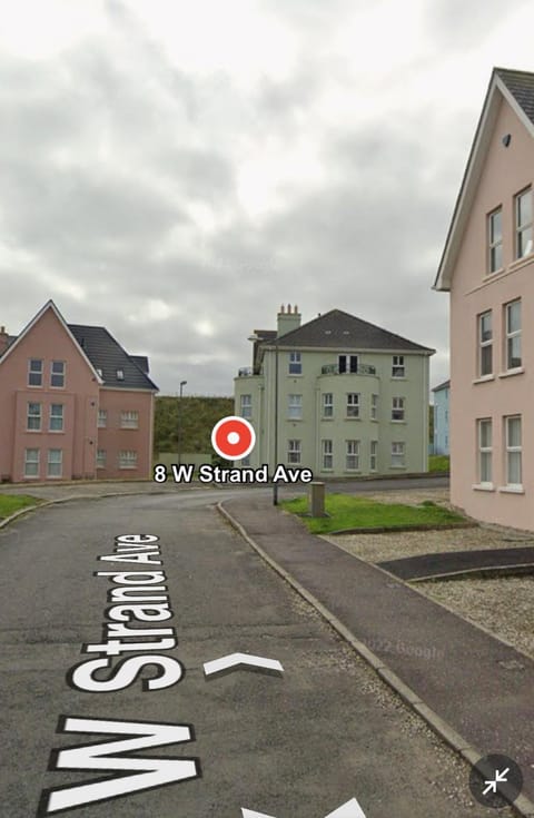 Property building, Location