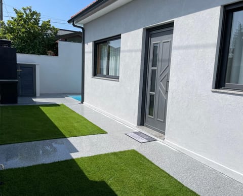 Property building, Garden, Garden view