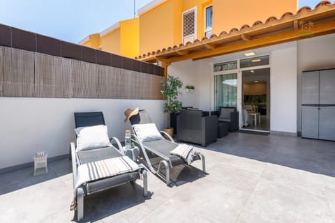 Off site, Balcony/Terrace, Balcony/Terrace