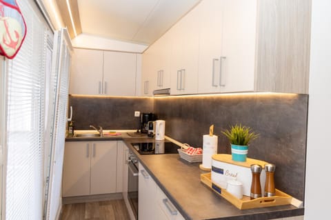 Mobile Home PLAGE Campground/ 
RV Resort in Šibenik-Knin County, Croatia