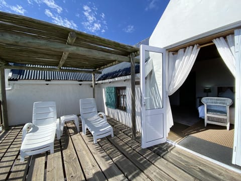 Day, Balcony/Terrace, sunbed