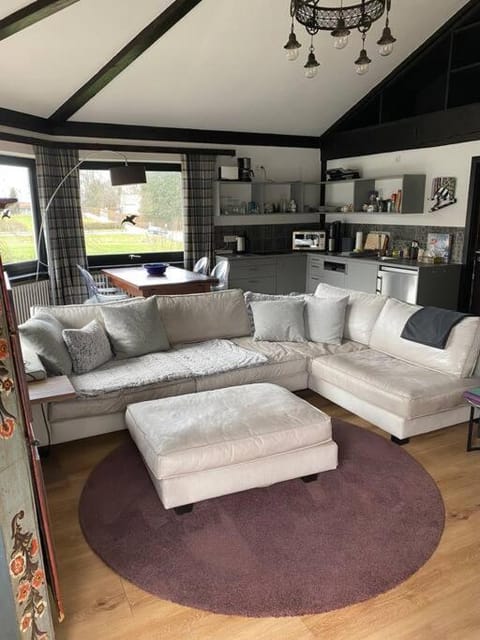 Kitchen or kitchenette, Living room, Seating area