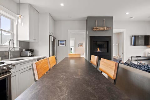 Modern, Private Patio, Walk to Town! House in Provincetown