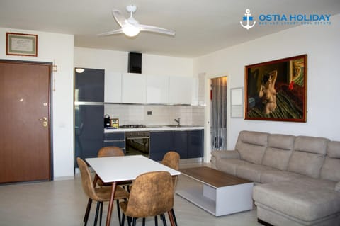 Kitchen or kitchenette, Seating area, Dining area, oven, stove