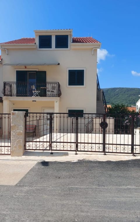 Apartmani Elisa Apartment in Stari Grad