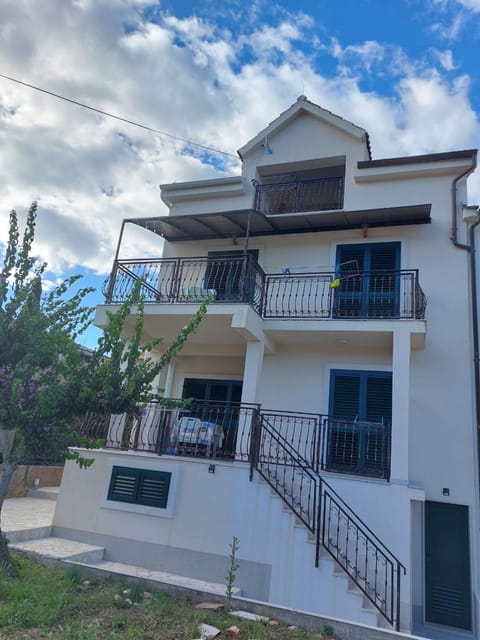 Apartmani Elisa Apartment in Stari Grad