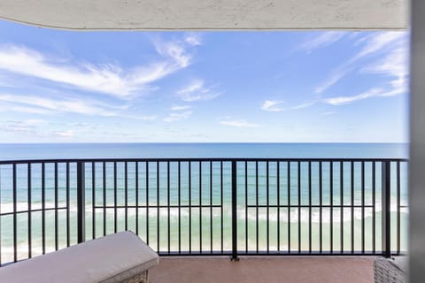 Ashley Penthouse 5 House in Daytona Beach Shores